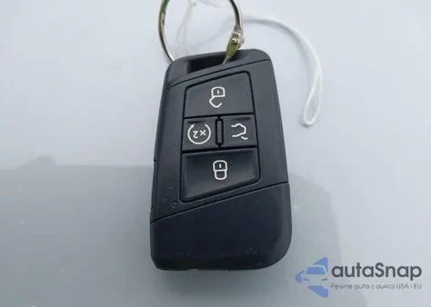 2018 Volkswagen Tiguan 2.0T Se/2.0T Sel z USA, uszkodzony, nr VIN 3VV2B7AX1JM009541